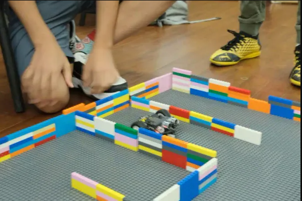 10Botics STEM Programs