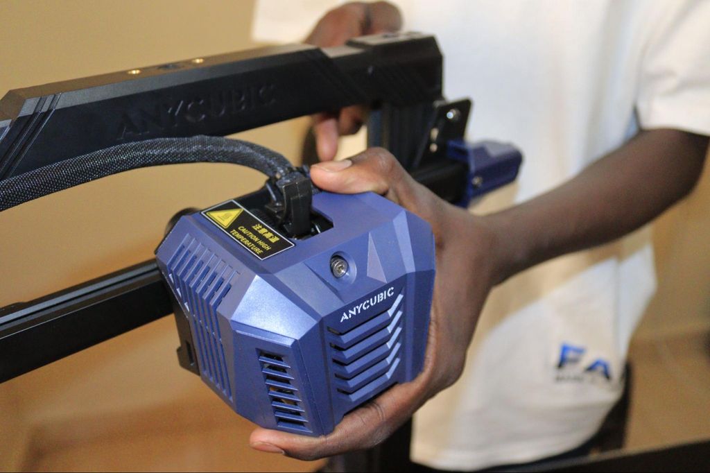 Attaching the print head to the printer