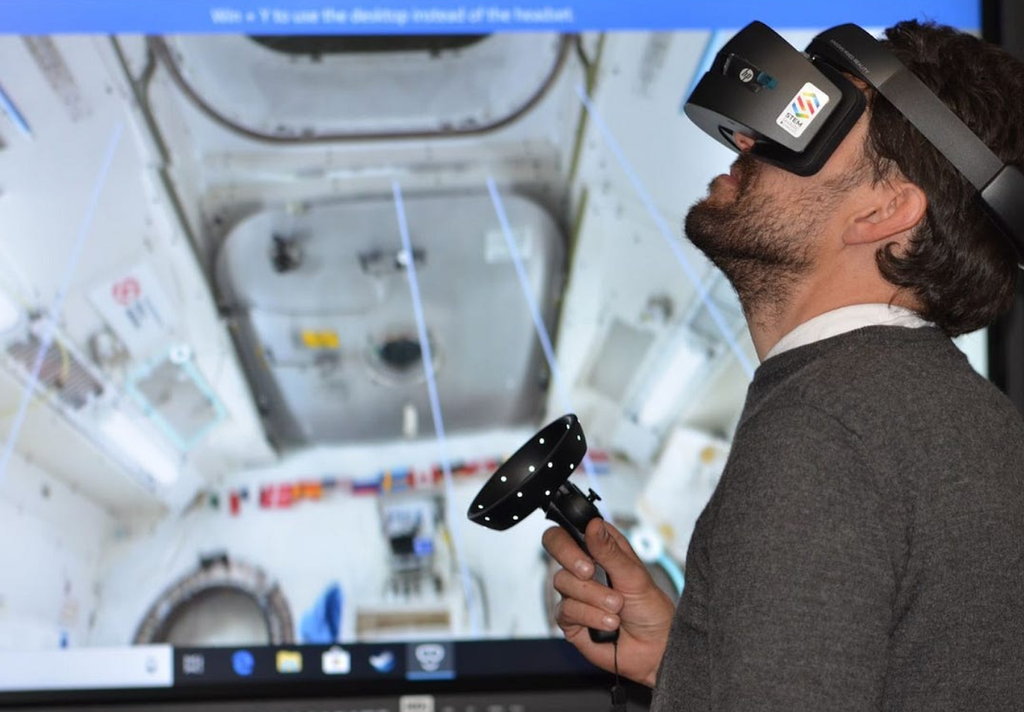 Vr